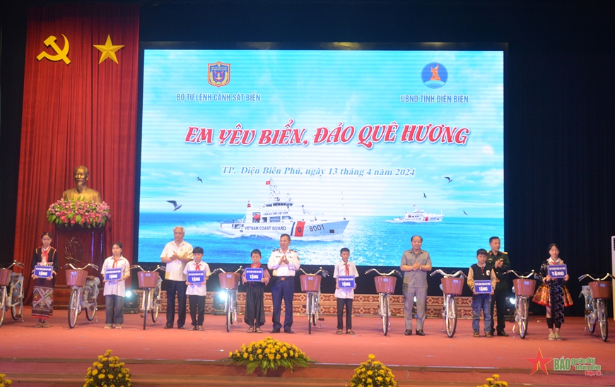 View - 	Sôi nổi Cuộc thi “Em yêu biển, đảo quê hương” tại Điện Biên